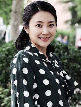 杨怡（朱婷饰演）