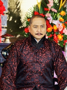 曹震方（汤镇业饰演）