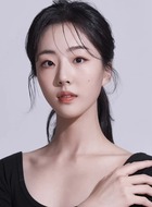 朴智妍（宋英雅饰演）