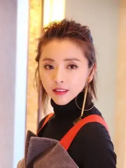 白素娥（黄小蕾饰演）