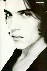 Dracula（乔纳森·莱斯·梅耶斯饰演）