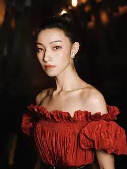 阿弥塔（那尔那茜 饰演）