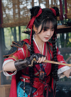 将葵（杨馥羽饰演）