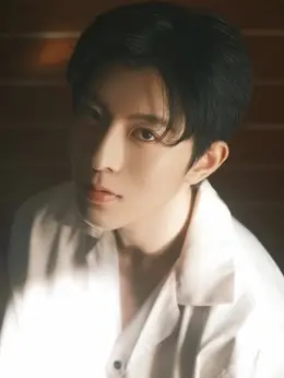 盛少游（邱鼎杰 饰演）