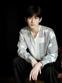 谢淮安（成毅 饰演）