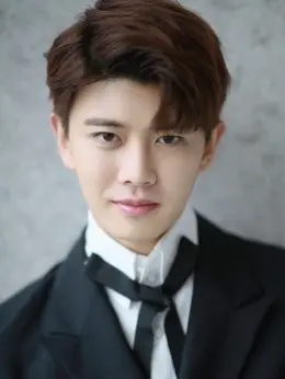 陆千乔（任嘉伦 饰演）