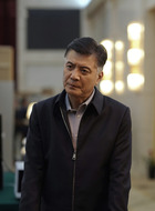 骆山河（刘之冰饰演）