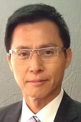 亚发（张国强饰演）