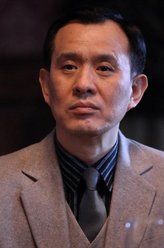 于红彪（杨子骅饰演）