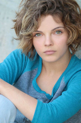 卡门·比康多瓦剧照