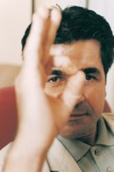 出租车司机（贾法·帕纳西饰演）