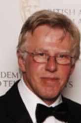 菲尔·戴维斯（菲尔·戴维斯饰演）