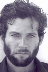 艾恩·贝利（艾恩·贝利饰演）