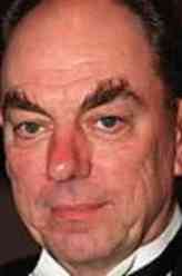 艾伦·阿姆斯特朗（艾伦·阿姆斯特朗饰演）