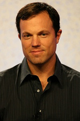 亚当·鲍德温剧照