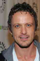 大卫·莱昂斯剧照