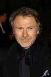 Ray Donlan（哈维·凯特尔饰演）