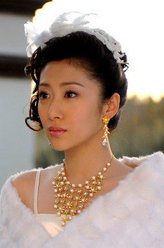 李水晶（刘思彤饰演）