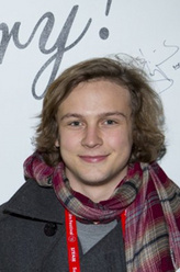 洛根·米勒（洛根·米勒饰演）