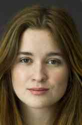 爱丽丝·恩格勒特剧照