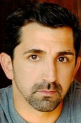 Nathan Miller（詹姆斯·马迪欧饰演）