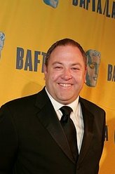 Dave（马克·阿蒂饰演）