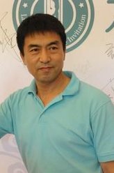 沈崇明（刘卫华饰演）