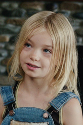 Zaja（希利·克鲁克斯饰演）