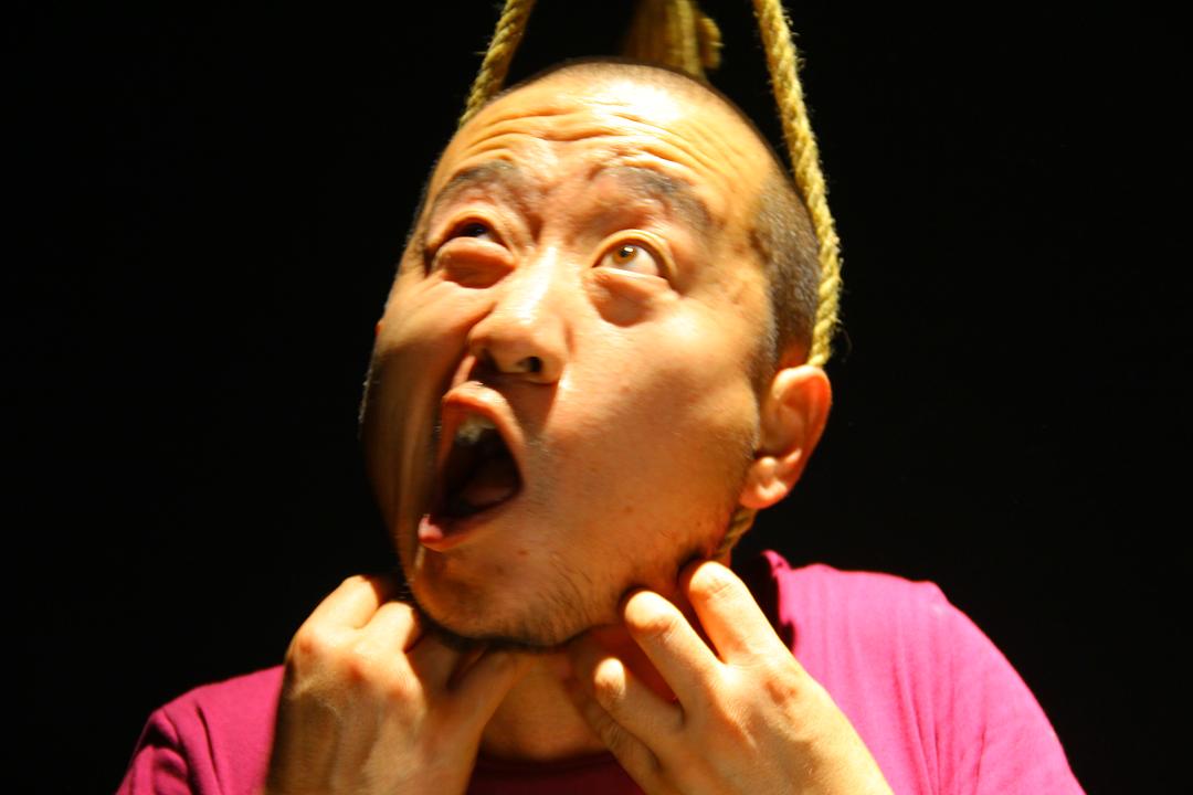 双人床条约剧照