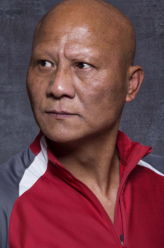 李三（计春华饰演）