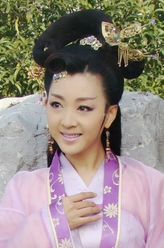 郭笑（姜鸿饰演）
