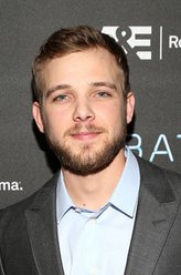 麦克斯·泰瑞奥（麦克斯·泰瑞奥饰演）