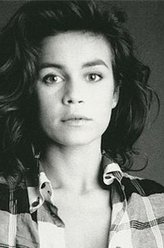 范蕾丽尔·卡帕里斯基（范蕾丽尔·卡帕里斯基饰演）