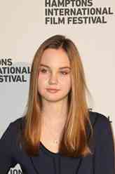 山姆（丽亚娜·莱伯拉托饰演）