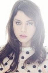Mallory（奥布瑞·普拉扎饰演）