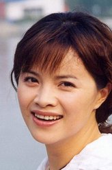 麦群（石兰饰演）