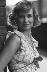 苏珊·潘哈里冈（苏珊·潘哈里冈饰演）