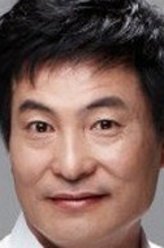 经理人（李汉威饰演）