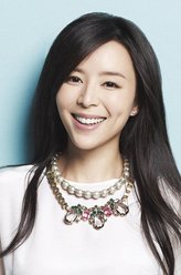 校车司机（张静初饰演）