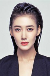 教练（高露饰演）