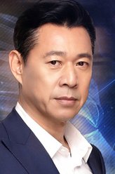 郑加农（张丰毅饰演）