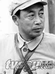 霓虹灯下的哨兵海报