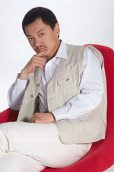 养狗人（雪村饰演）