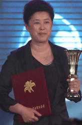 郭美琴（董玲饰演）