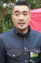 张先生（恭硕良饰演）